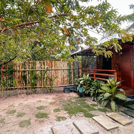 Islo Hut Kaliwa Hotel General Luna  Bagian luar foto