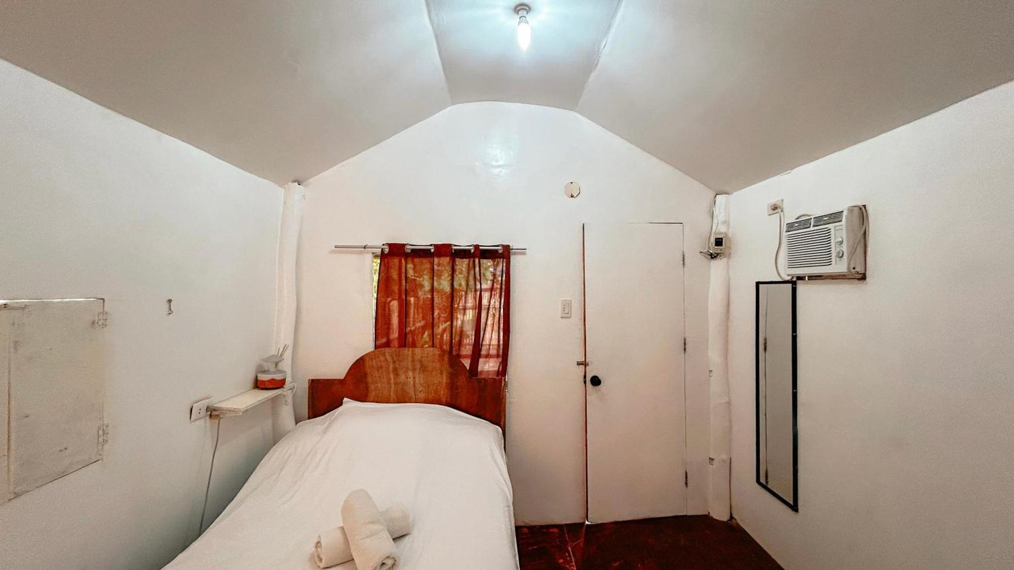 Islo Hut Kaliwa Hotel General Luna  Bagian luar foto